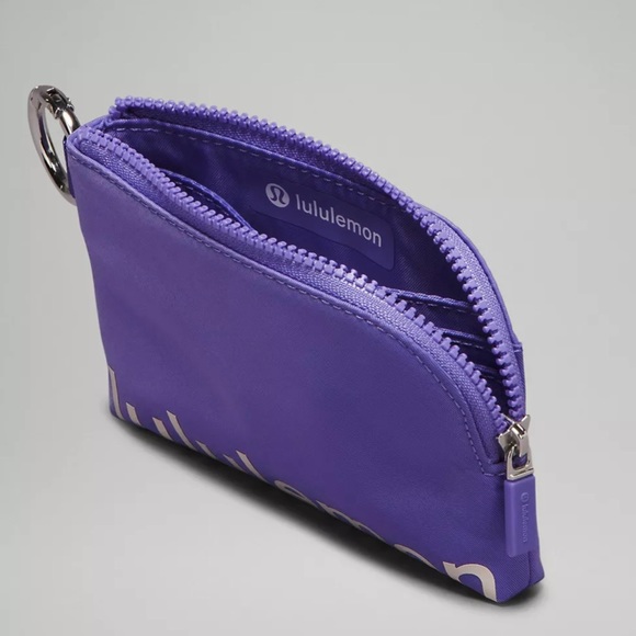 💜NWT💜Lululemon Athletica Clippable Card Pouch Wallet- Dark Lavender/White Opal - Picture 3 of 9